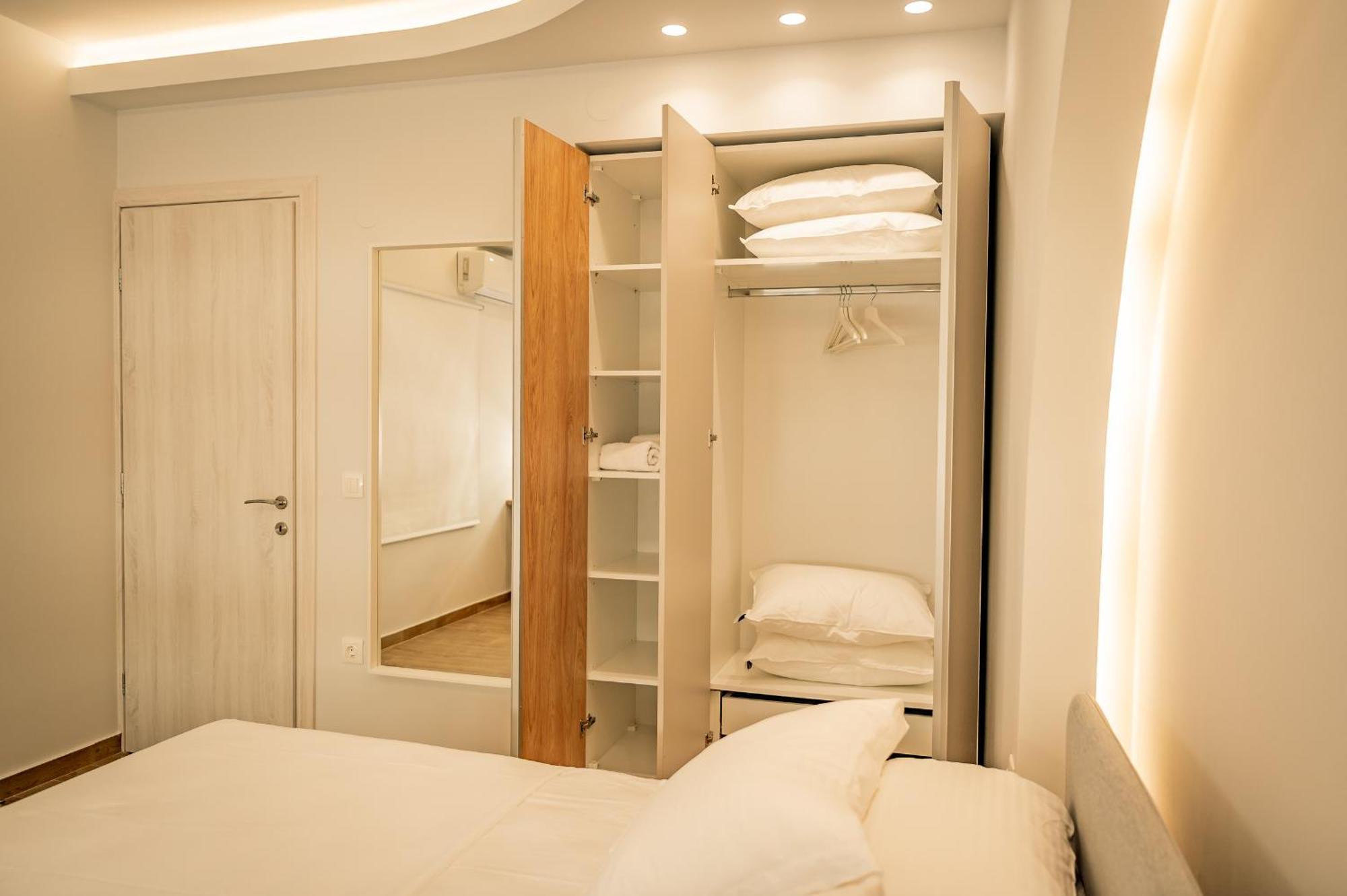 Urban Luxury Suites Thessaloniki Exterior photo